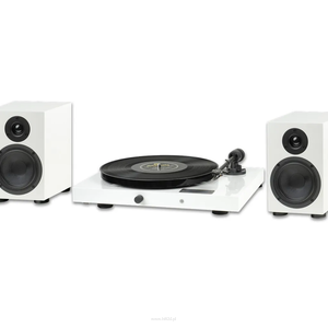 Pro-Ject Juke Box E 1 HiFi Set  System oferuje odtwarzanie płyt winylowych, dwa wejścia: liniowe oraz Bluetooth oraz jedno wyjście linowe. Wbudowany wzmacniacz stereo posiada moc 2 × 50W (4 Ohm). - 3