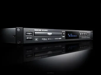 TASCAM BD-MP4K Profesjonalny odtwarzacz multimedialny/Blu-Ray 4K/UHD w trasę i do instalacji