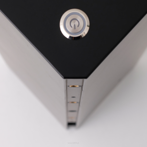 Cornered Audio A3 to aktywny głośnik Bluetooth 5.0 z DSP i wzmacniaczem 2 × 60 W. Podłącz TV oraz dodatkowy C3 i stwórz kompaktowy system stereo. - 4