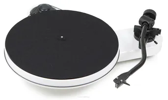 Pro-Ject RPM 3 Wersja bez wkładki Carbon Gramofon analogowy z silnikiem synchronicznym umieszczonym niezależnie po za bazą gramofonu oraz napędem paskowym