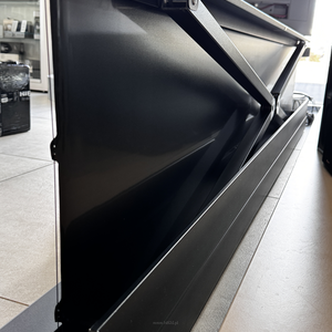 Mistrzostwa Europy w piłce nożnej na dużym ekranie  Zestaw do restauracji / baru / domu / na taras / do apartamentu Projektor EPSON EH LS 800  Ekran elektrycznie wysuwany SUPREMA LIBRA ELECTRO 120 