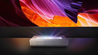 Hisense 120L5ND 4K Smart Laser TV projektor z ekranem o przekątnej 120''  z ekranem ramowym ALR o przekątnej 120”