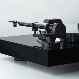 Pro-Ject X8  Gramofon analogowy bez wkładki Talerz z aluminium o średnicy 30 cm ma masę 5,1 kg. - 12