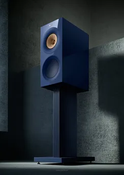 KEF R3 META Indigo Gloss Special Edition z technologią absorpcji metamateriałów