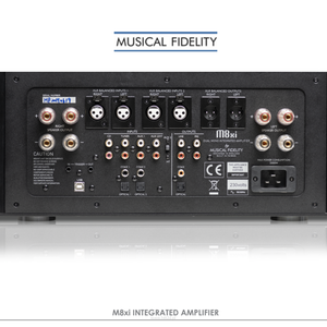 Musical Fidelity M8xi  Wzmacniacz zintegrowany Moc wyjściowa (20Hz - 20kHz): 550 W na kanał przy 8Ω (870W przy 4Ω); Moc szczytowa 1.6kW przy 2Ω - 2
