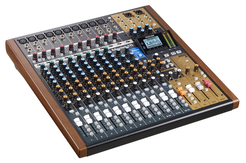 TASCAM Model 16 14-kanałowy analogowy mikser fonii / 16-śladowy rejestrator cyfrowy / interfejs USB