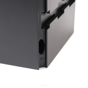 Cornered Audio Ci5-V 100 V – BIAŁY lub CZARNY / wymiary: 450x209x150mm / dwudrożny: 2 x woofer 5,5 cala / moc: 30 W RMS przy 100 V / pasmo: 50 – 20.000 Hz / efektywność 89 dB - 6