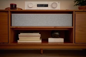 JBL Stage 2 245 C 2,5-drożny głośnik centralny z czterema przetwornikami 4,5” Biały