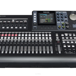 TASCAM DP-24SD Cyfrowe PortaStudio, 24 ślady (8xMono/6xStereo), zapis na karcie SD - 4