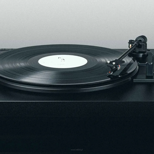 PRO-JECT A1 Czarny Mat Automatyczny gramofon - 4