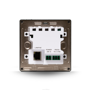 Bluesound CP200  Panel Wyposażony w wyraźny 4-calowy szklany ekran dotykowy oraz zasilanie przez Ethernet (PoE) - 3