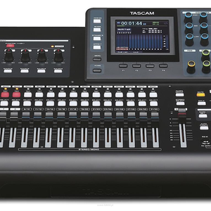 TASCAM DP-32SD  Cyfrowe PortaStudio, 32 ślady (8xMono/12xStereo), zapis na karcie SD - 2