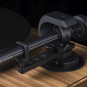 Pro-Ject 2-Xperience SB Sgt. Pepper Wersja specjalna modelu 2-Xperience SB. Limitowana seria 1000szt. Gramofon analogowy z napędem paskowym - 3