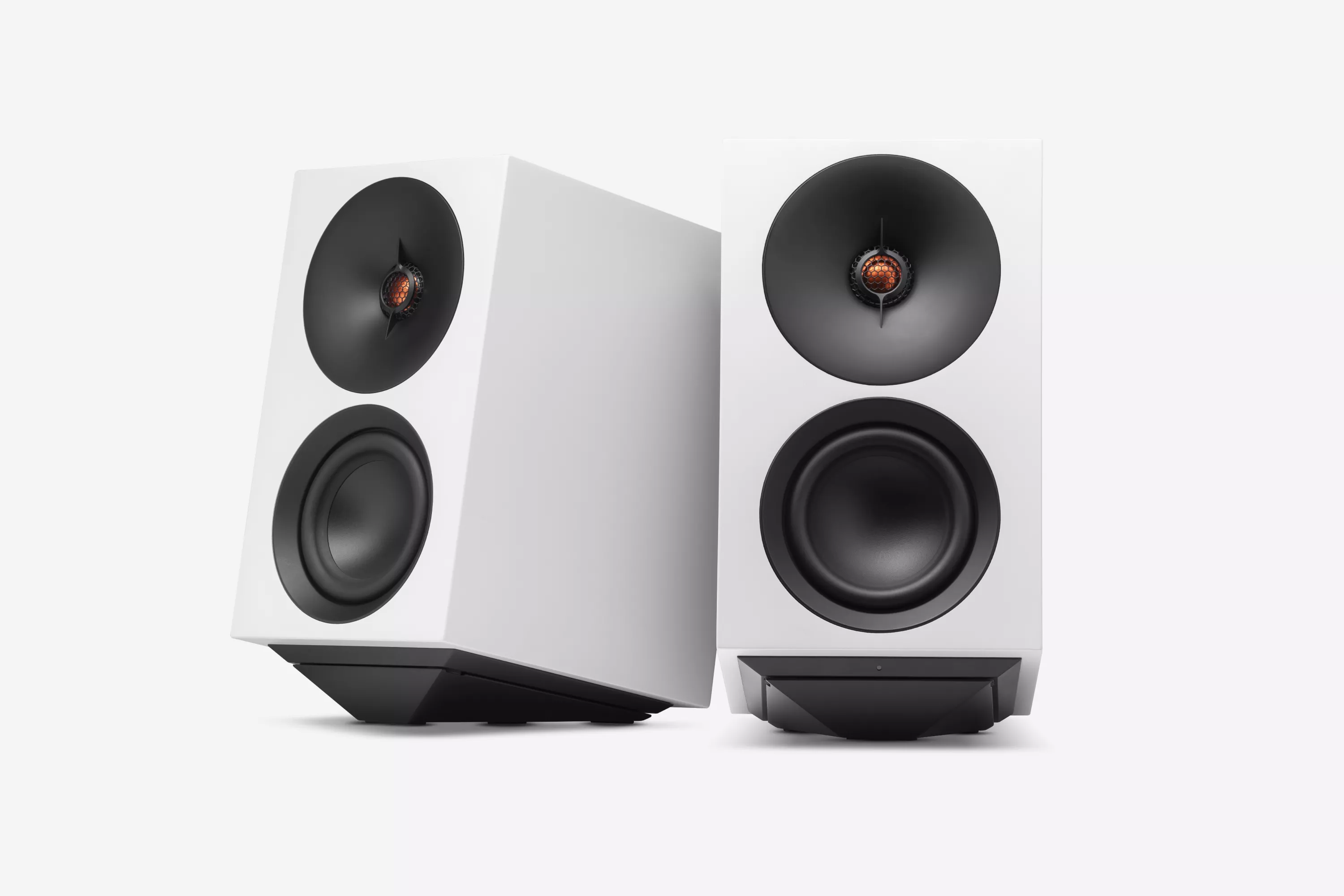 Cambridge Audio L/R S – podstawki biurkowe Cambridge Audio L/R S – dedykowane podstawki biurkowe do głośników