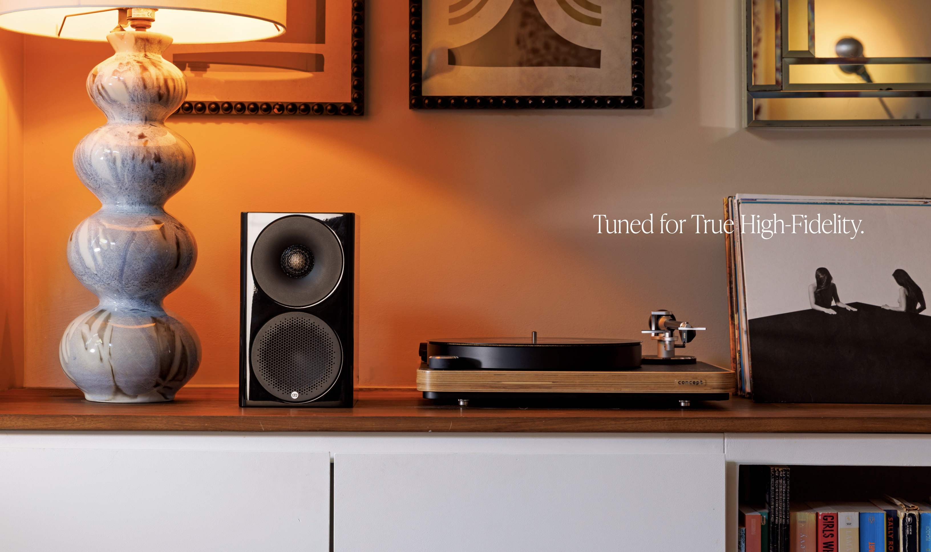 Monitor Audio Radius 3 4G Monitor Audio Radius 3 4G – kompaktowe kolumny podstawkowe Hi-Fi