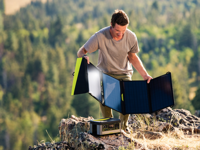 Goal Zero Nomad 50 - mobilny, elastyczny i składany panel solarny o dużej mocy.
