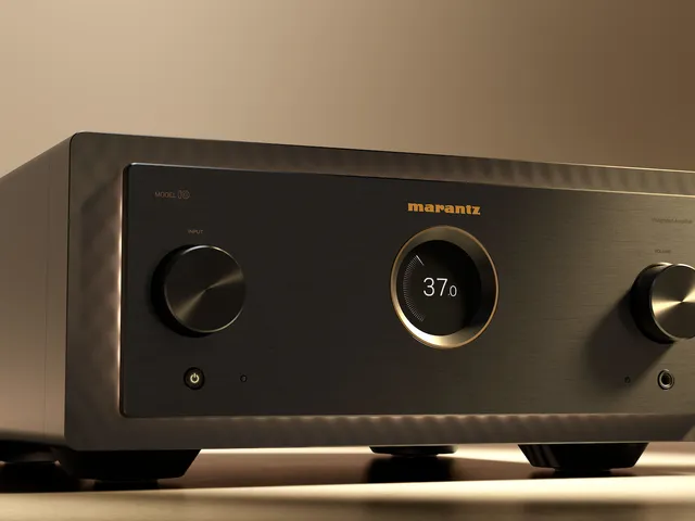 Przedstawiamy Marantz 10 - Series , referencyjnej jakości komponenty stereo klasy high - end